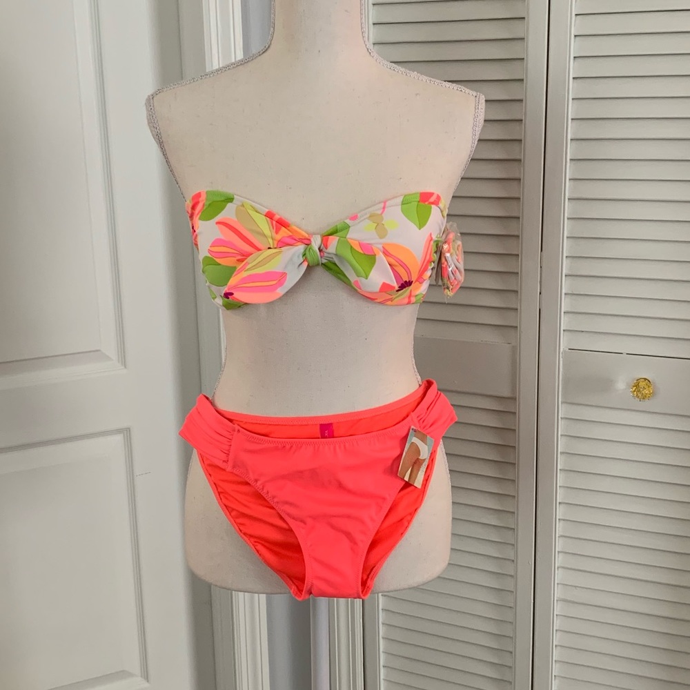 👙New Victoria’s Secret two pieces Swimsuit.